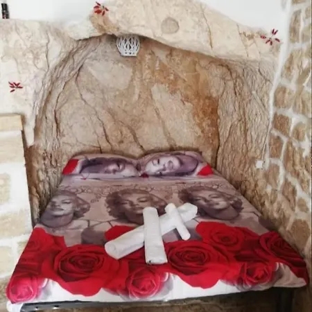 فندق مبيت وإفطار Casa Mimmo أوستوني